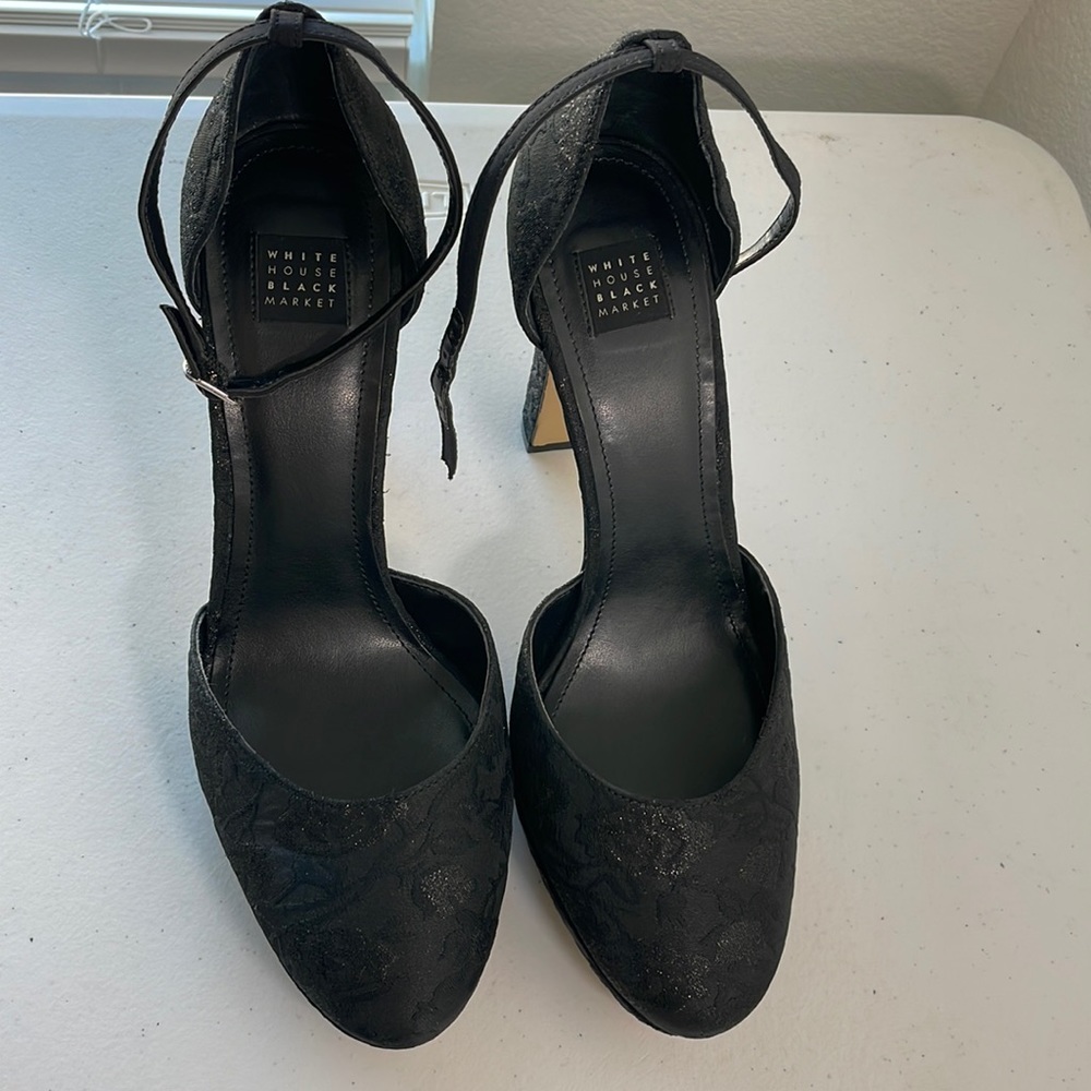 White House Black Market dressy  rounded toe heels
